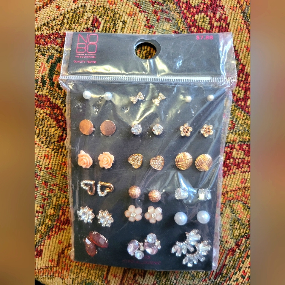 No Boundaries Earring Set 5$